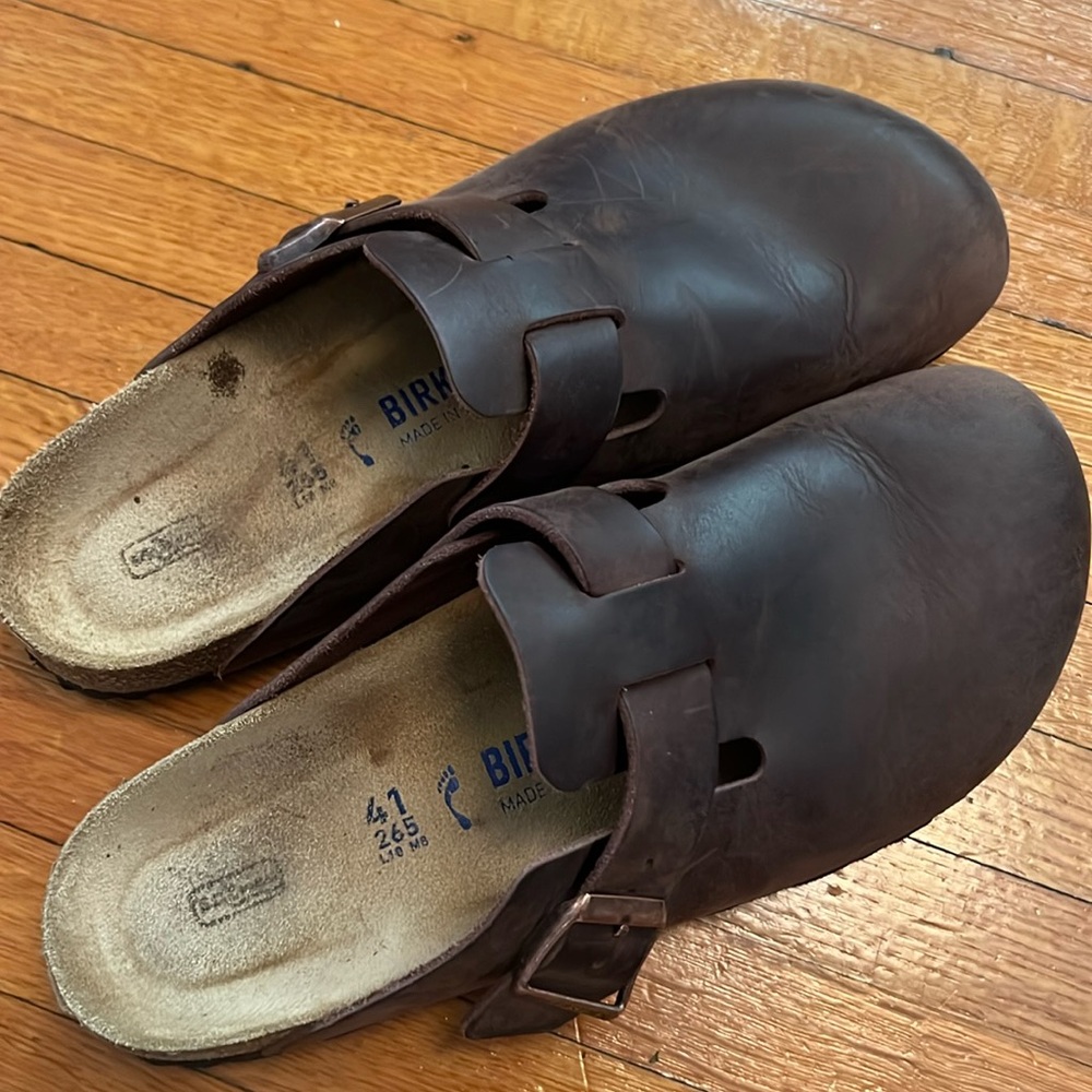 Birkenstock Boston clog in brown oiled leather, size 41 Narrow